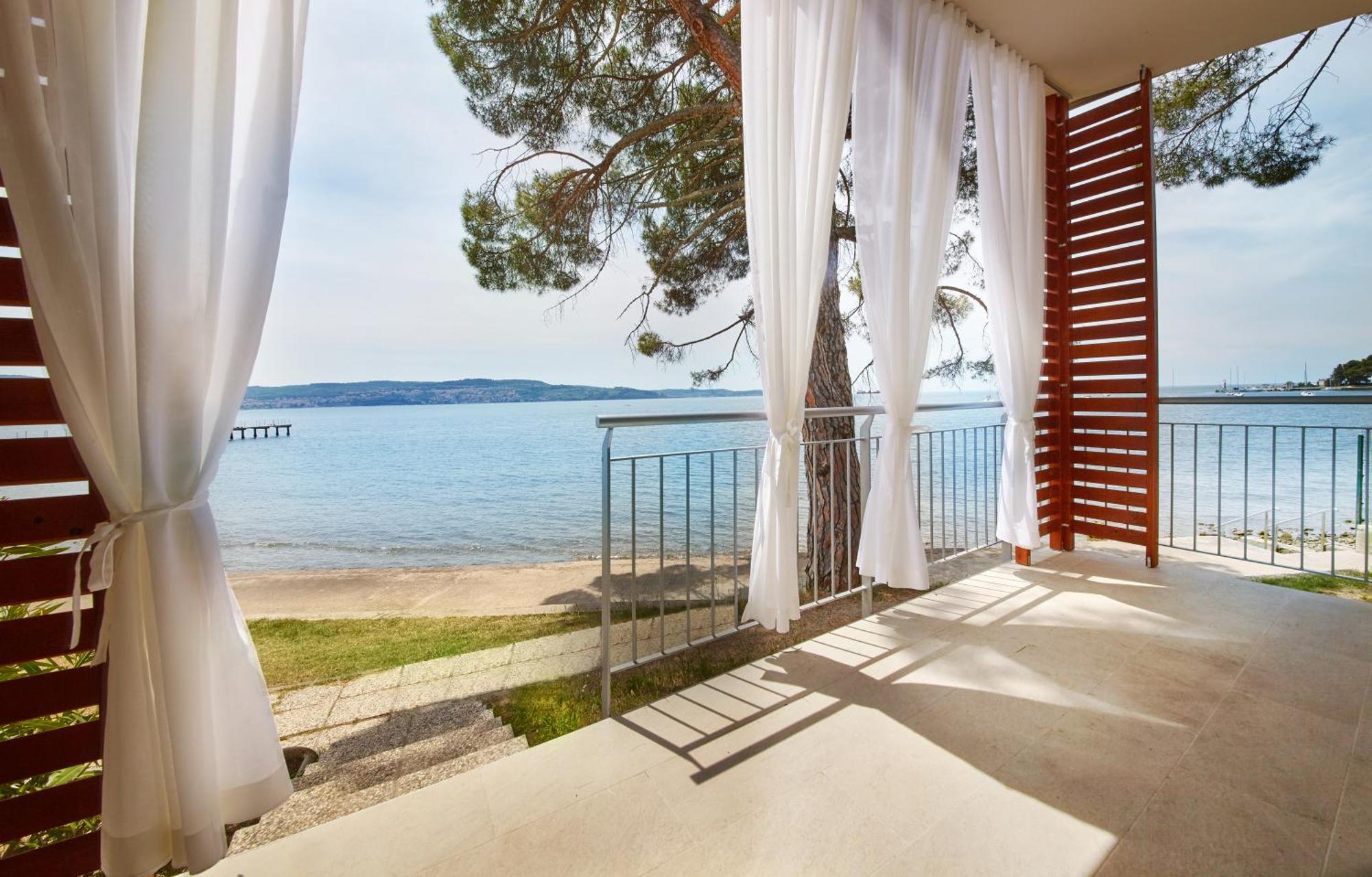 Adria Apartments - Hotel & Resort Adria Ankaran Bagian luar foto